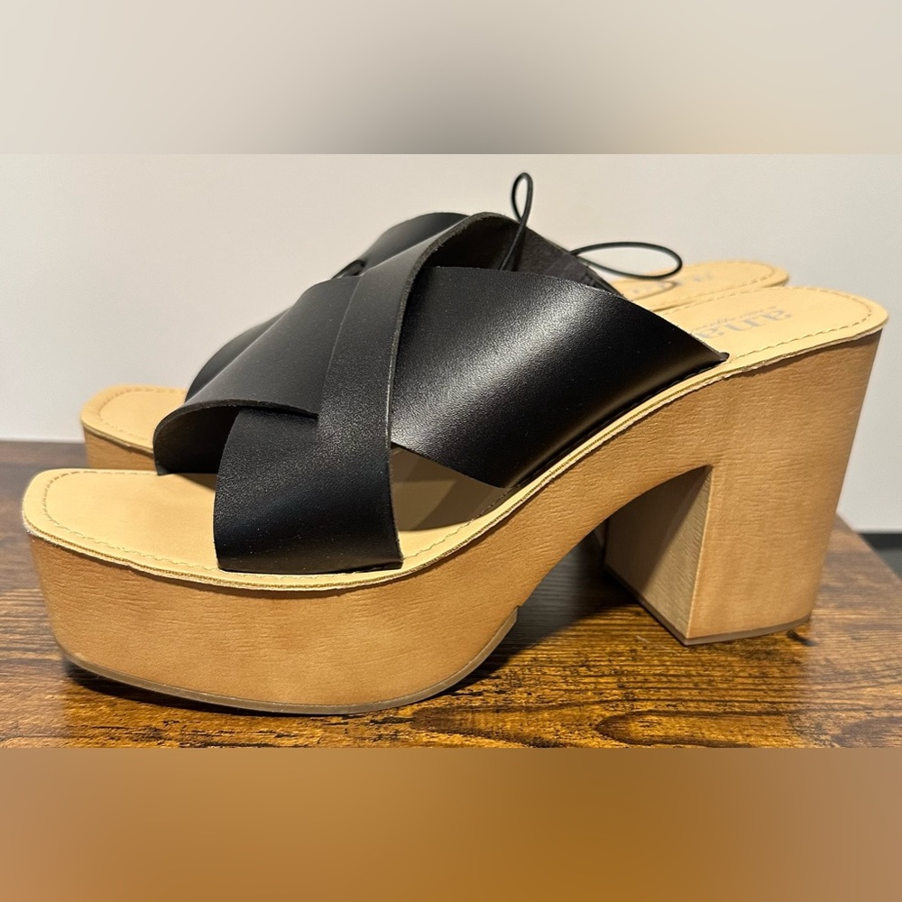 Ana Women’s Black Huey Heeled Sandals NWT Size 9.5